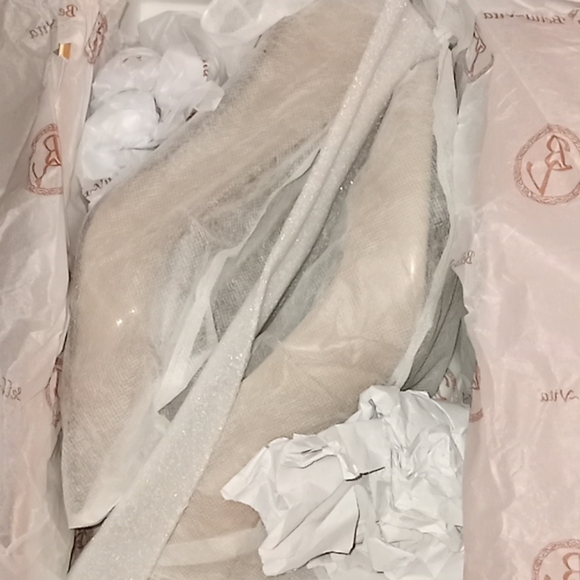 Bella Vita Define II Patent Leather Pumps Nude 9M - Picture 12 of 13